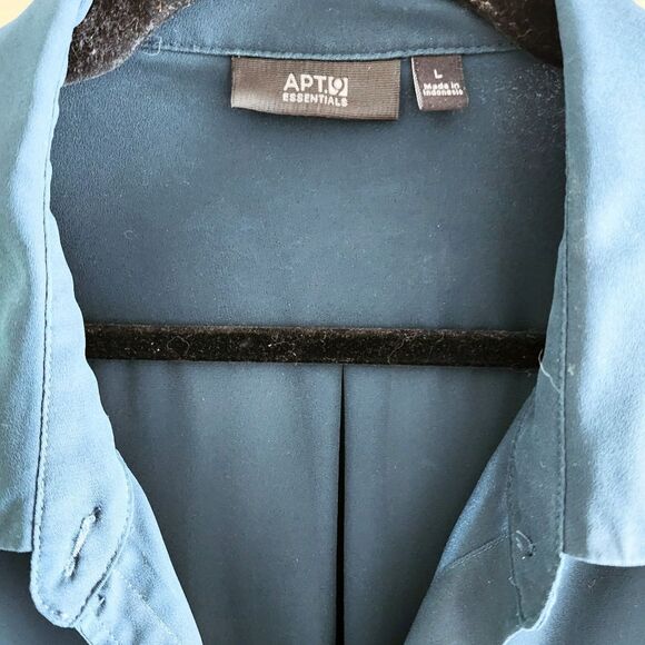 Apt 9 Darkest Green Button Down Roll Tab Sleeve Blouse Size Large - Picture 2 of 5